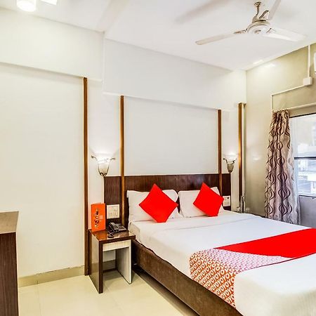Oyo Flagship 19825 Hotel Panchratna Panvel Exterior photo