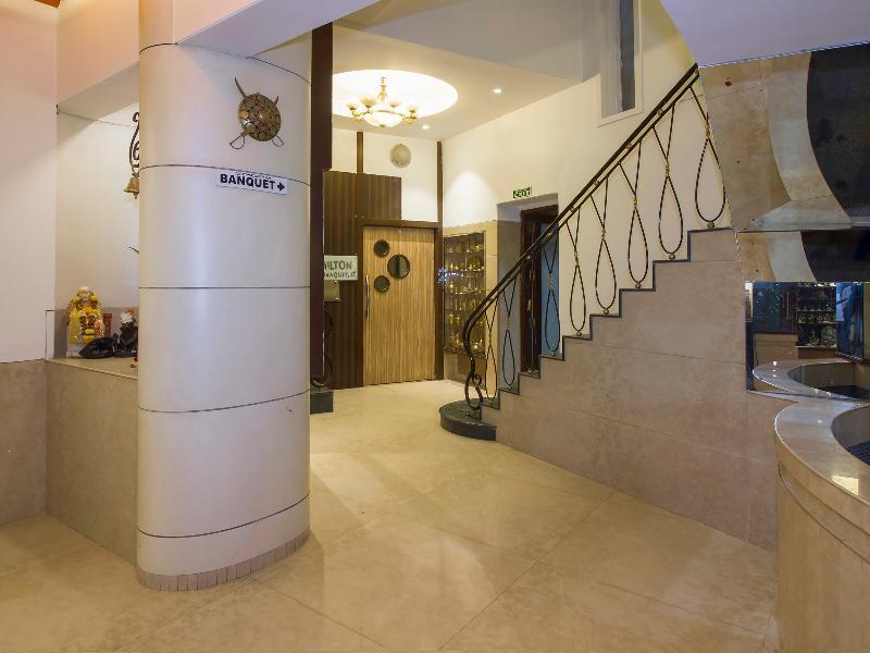 Oyo Flagship 19825 Hotel Panchratna Panvel Exterior photo